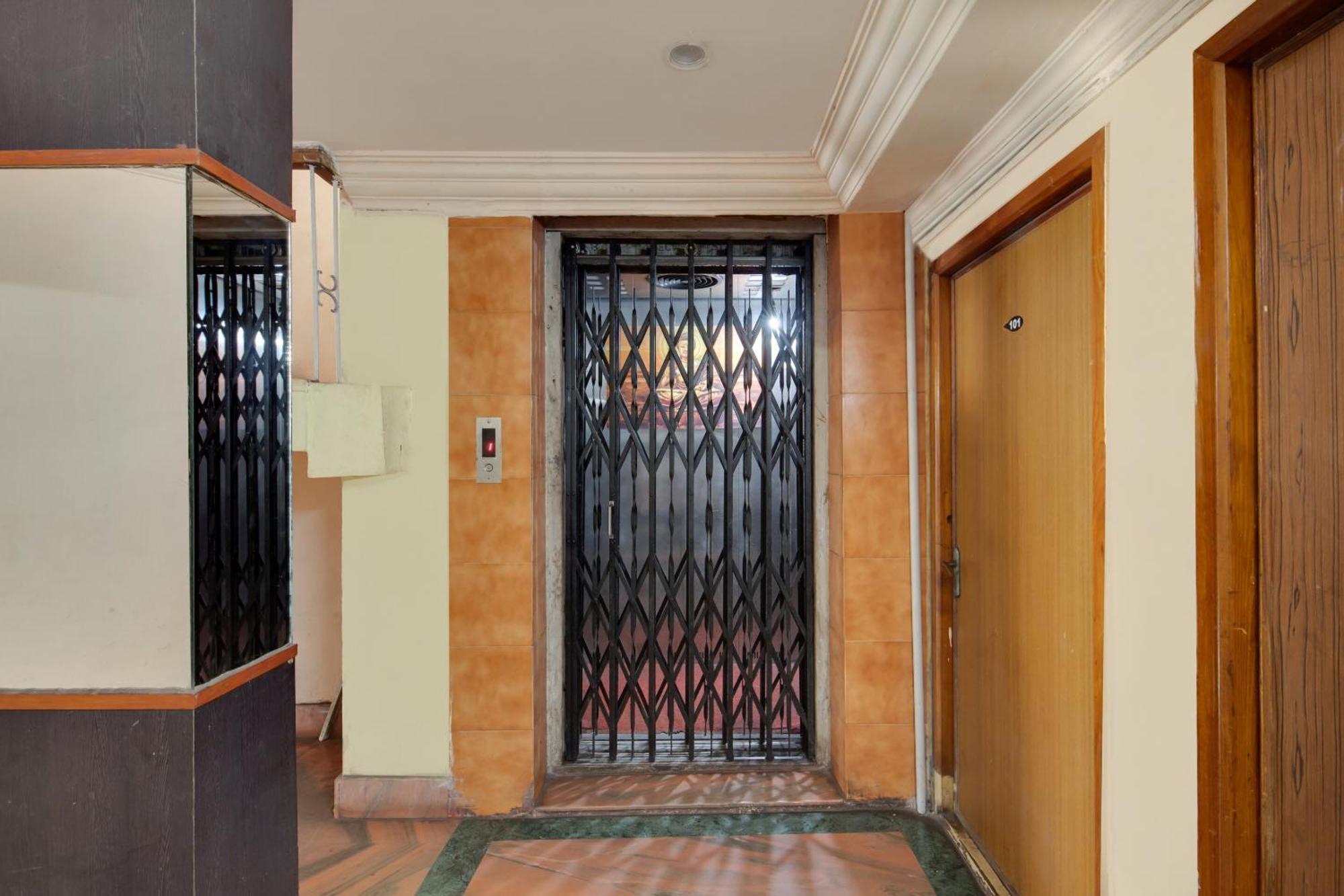 OYO Flagship 75188 Hotel Cauvery Visakhapatnam Extérieur photo